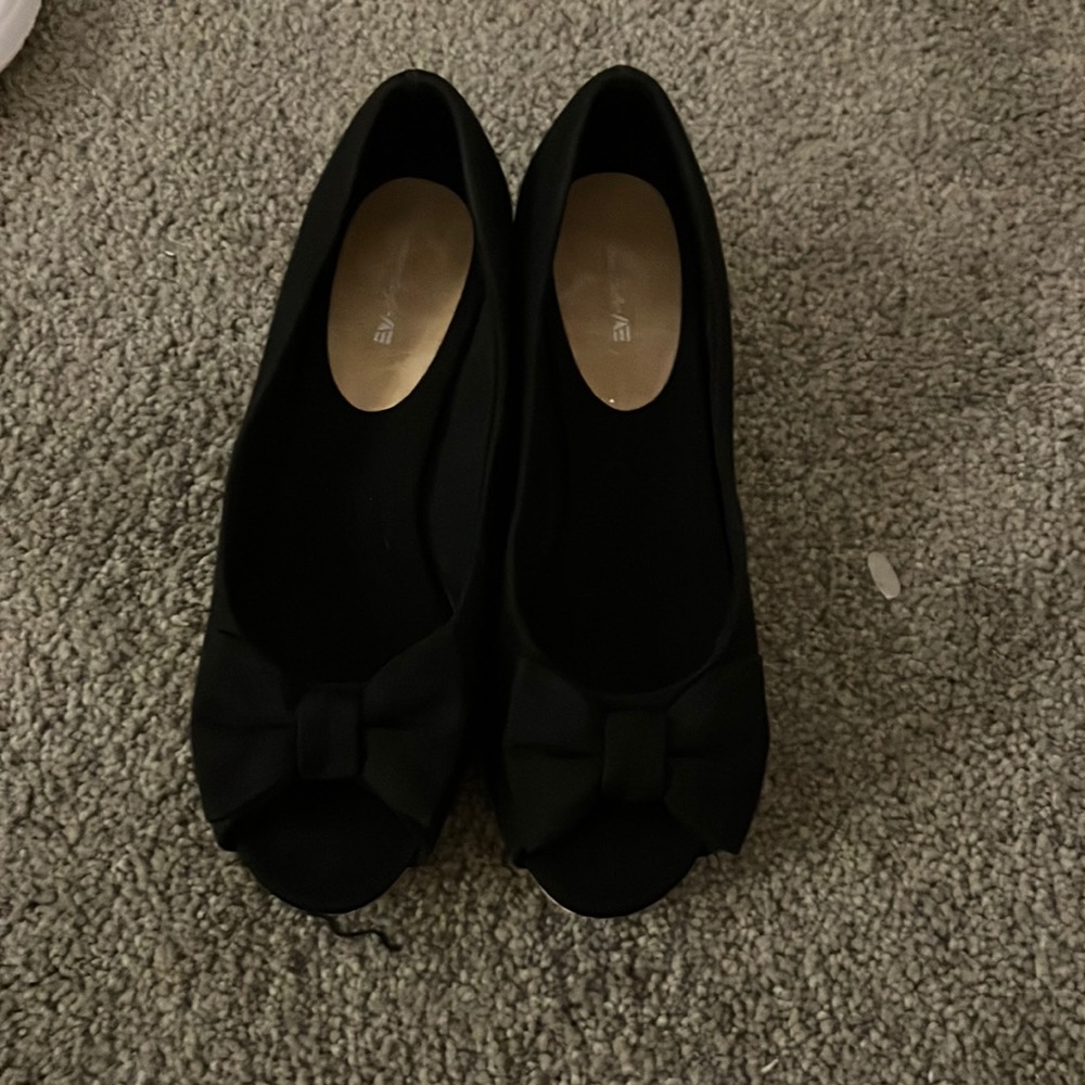 American Eagle, Black wedges